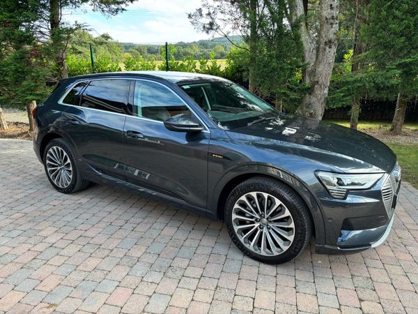 Audi e-tron Estate/Jeep, Electric, 2020, Grey