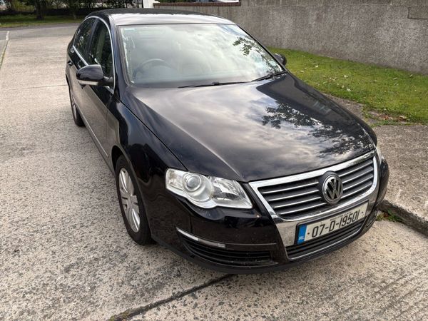 Volkswagen Passat Saloon, Petrol, 2007, Black