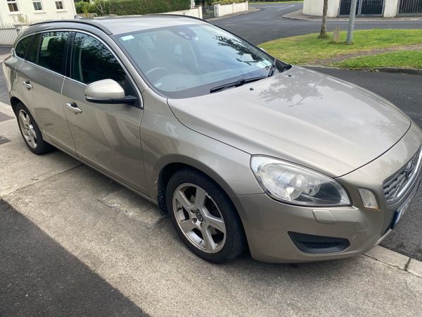 Volvo V60 Estate, Diesel, 2012, Gold