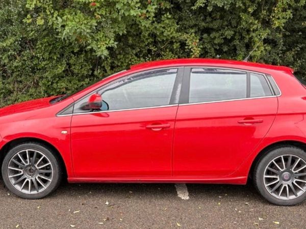 Fiat Bravo Hatchback, Petrol, 2009, Red