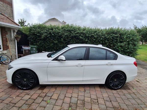 BMW 3-Series Saloon, Diesel, 2015, White