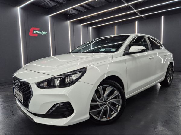 Hyundai i30 Hatchback, Petrol, 2018, White