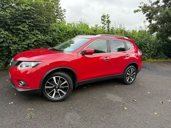 Nissan X-Trail SUV, Diesel, 2014, Red
