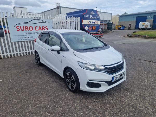Honda Fit Hatchback, Petrol Hybrid, 2019, White
