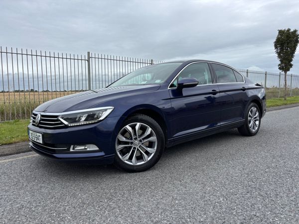 Volkswagen Passat Saloon, Diesel, 2019, Blue