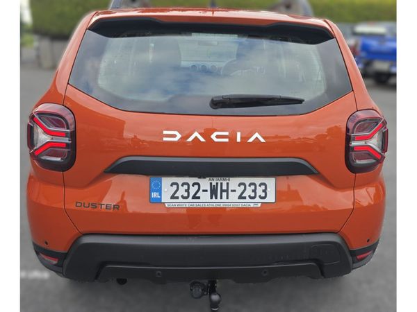 Dacia Duster MPV, Diesel, 2023, Orange
