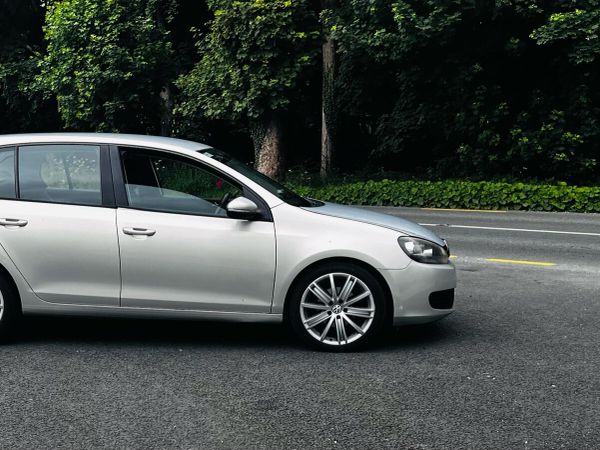 Volkswagen Golf Hatchback, Diesel, 2009, Silver