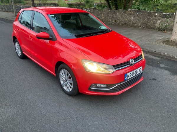 Volkswagen Polo Hatchback, Diesel, 2014, Red
