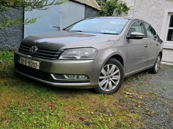 Volkswagen Passat Saloon, Diesel, 2012, Brown