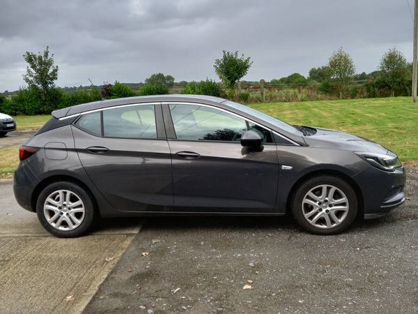 Opel Astra Hatchback, Diesel, 2016, Grey