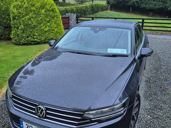Volkswagen Passat Saloon, Diesel, 2021, Grey