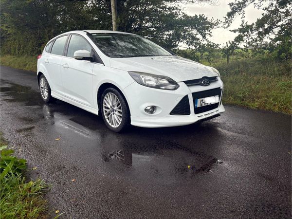 Ford Focus Hatchback, Diesel, 2012, White