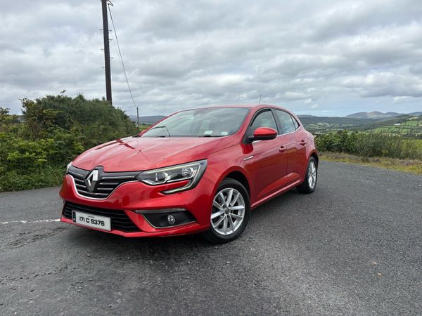 Renault Megane Hatchback, Diesel, 2017, Red