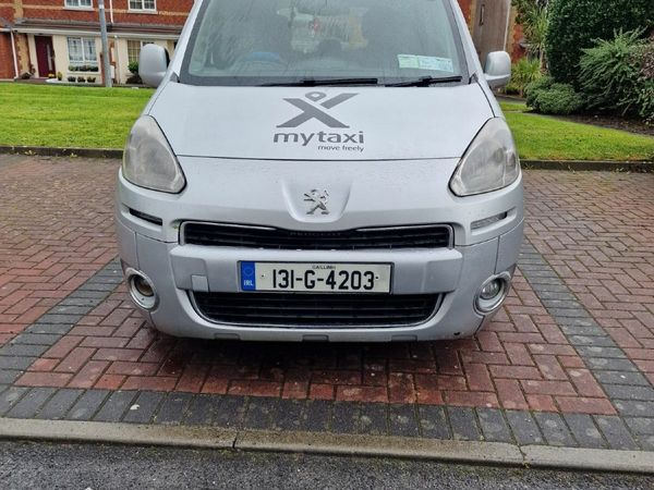 Peugeot Partner Tepee MPV, Diesel, 2013, Silver