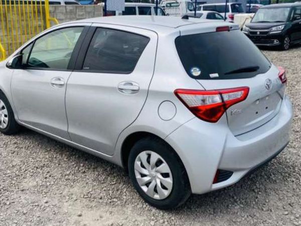 Toyota Yaris Hatchback, Petrol, 2019, Silver