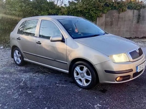 Skoda Fabia Hatchback, Petrol, 2005, Beige