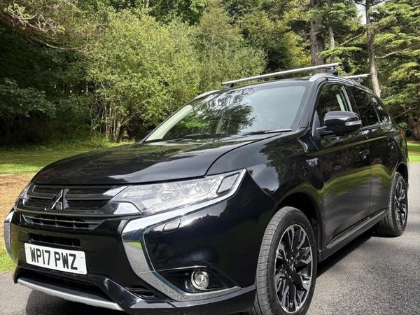 Mitsubishi Outlander SUV, Petrol Hybrid, 2017, Black