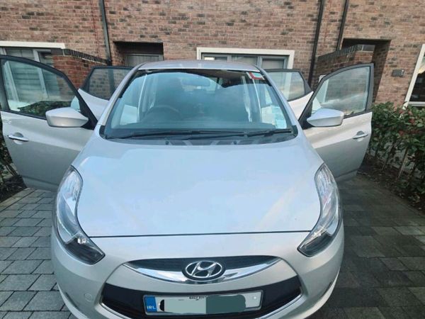 Hyundai ix20 Hatchback, Petrol, 2011, Silver