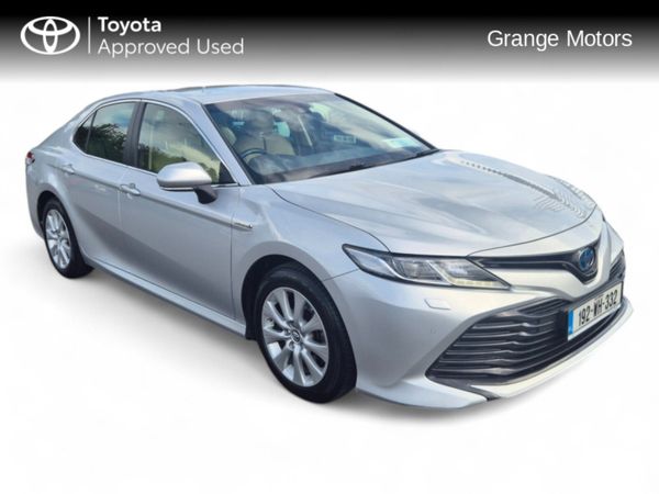 Toyota Camry Saloon, Petrol Hybrid, 2019, Grey