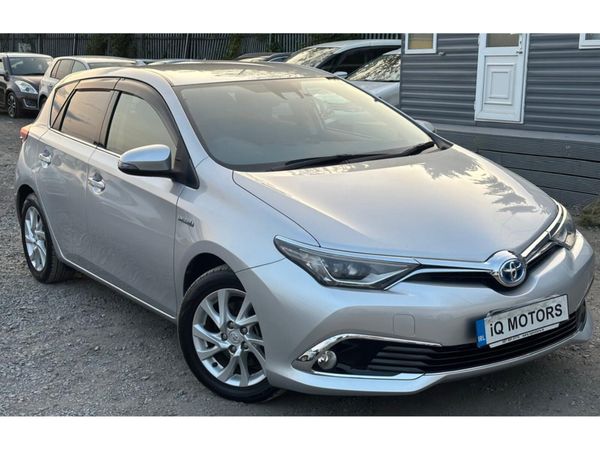 Toyota Auris Hatchback, Petrol Hybrid, 2017, Silver
