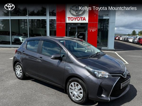 Toyota Yaris Hatchback, Petrol Hybrid, 2015, Grey