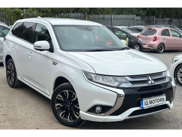 Mitsubishi Outlander SUV, Petrol Plug-in Hybrid, 2016, White