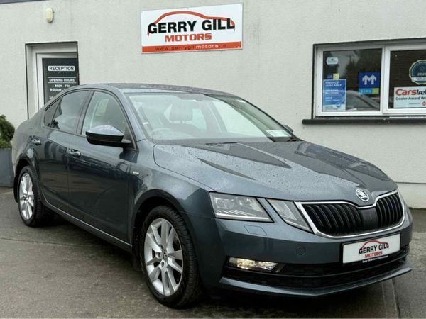 Skoda Octavia Hatchback, Diesel, 2020, Grey