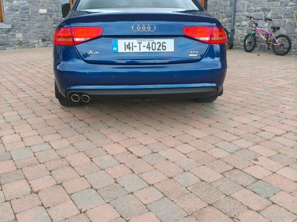 Audi A4 Saloon, Diesel, 2014, Blue