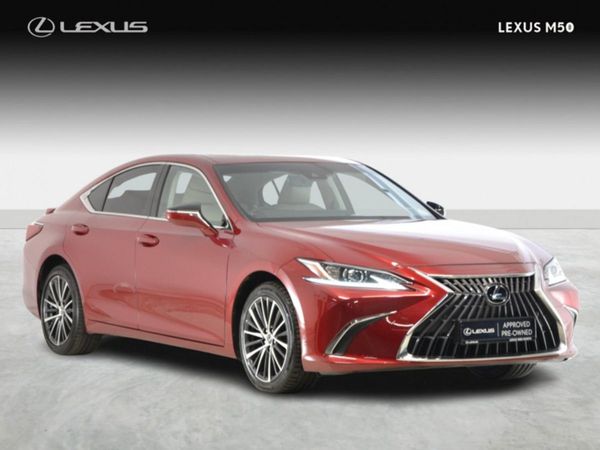 Lexus ES Saloon, Hybrid, 2023, Red