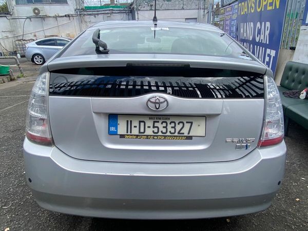 Toyota Prius Hatchback, Petrol Hybrid, 2011, Silver