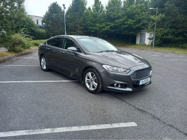 Ford Mondeo Hatchback, Diesel, 2015, Grey