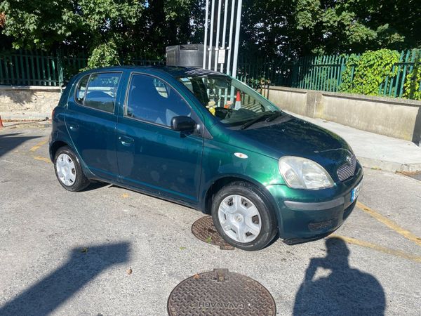 Toyota Yaris Hatchback, Petrol, 2005, Green