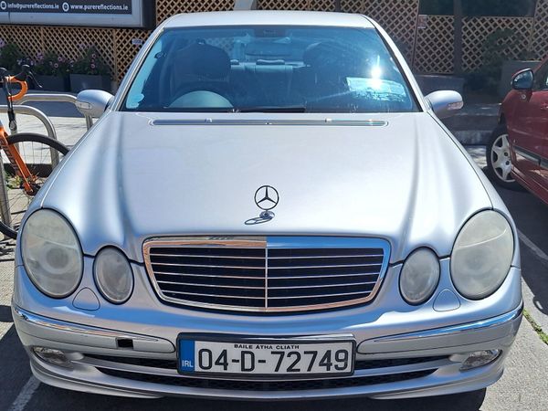 Mercedes-Benz E-Class Saloon, Petrol, 2004, Silver