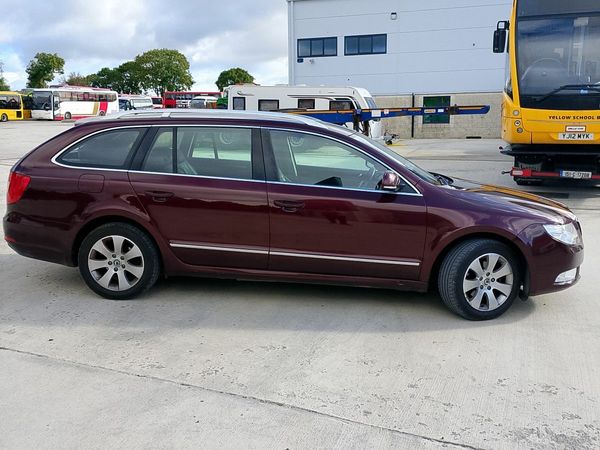 Skoda Superb Estate, Diesel, 2010, Red