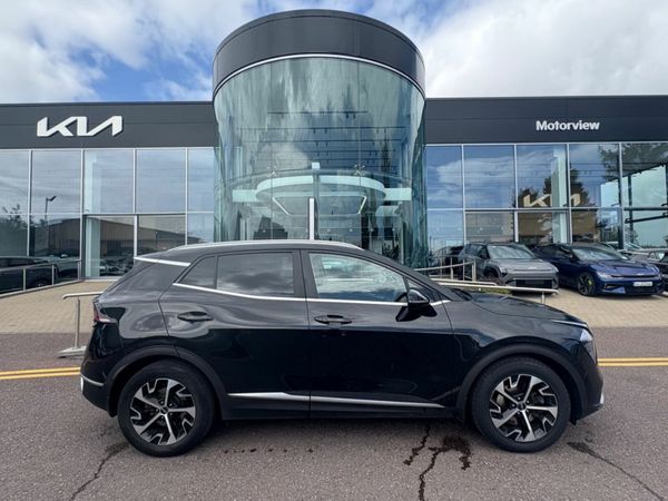 Kia Sportage MPV, Diesel, 2023, Black