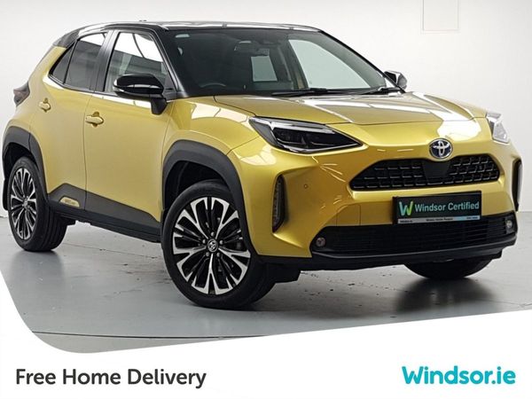Toyota Yaris Cross Hatchback, Petrol Hybrid, 2022, Yellow