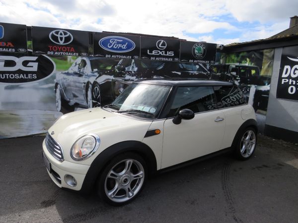 Mini Cooper Hatchback, Diesel, 2009, White