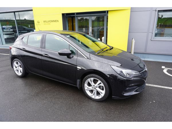 Opel Astra Hatchback, Diesel, 2021, Black