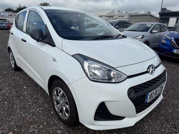 Hyundai i10 Hatchback, Petrol, 2018, White