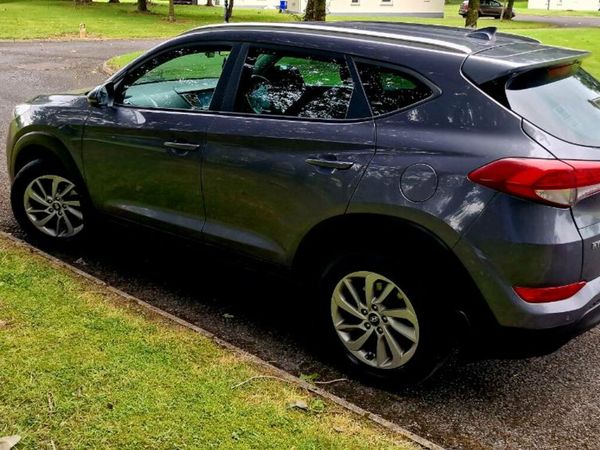 Hyundai Tucson SUV, Diesel, 2017, Grey