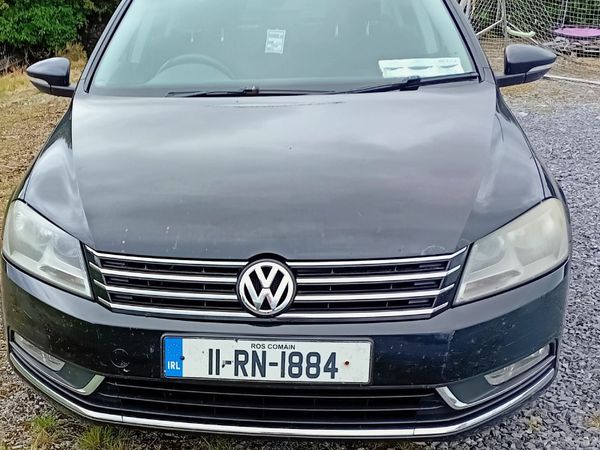 Volkswagen Passat Saloon, Diesel, 2011, Black