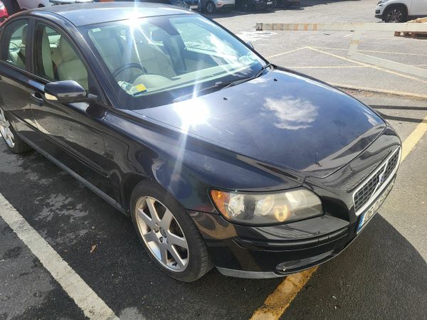 Volvo S40 Saloon, Diesel, 2006, Black