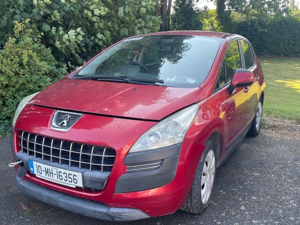 Peugeot 3008 MPV, Diesel, 2010, Red