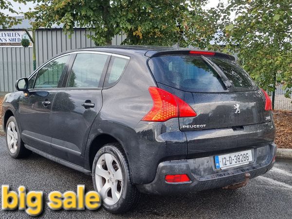 Peugeot 3008 MPV, Diesel, 2012, Black