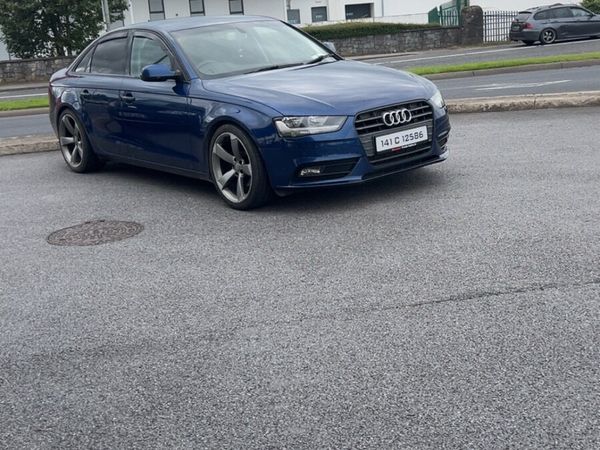 Audi A4 Saloon, Diesel, 2014, Blue