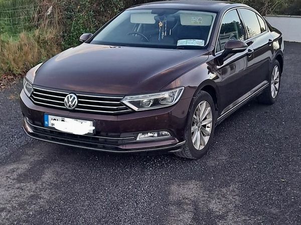 Volkswagen Passat Saloon, Diesel, 2016, Red