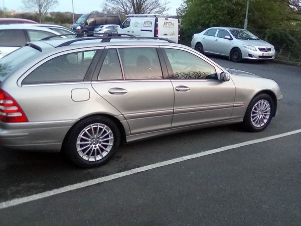 Mercedes-Benz C-Class Estate/Jeep, Petrol, 2004, Silver