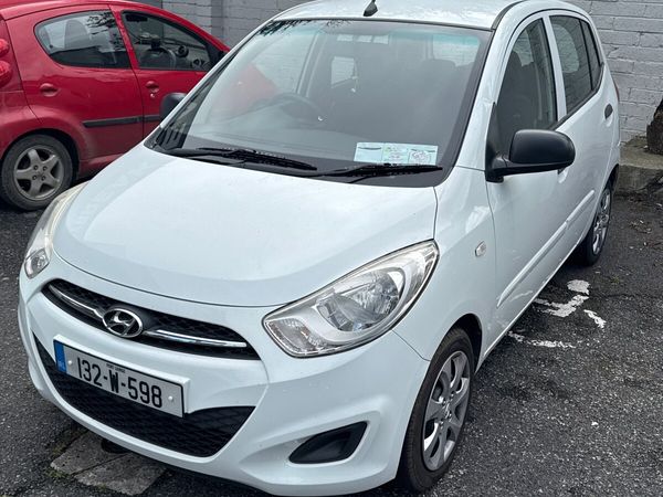 Hyundai i10 Hatchback, Petrol, 2013, White