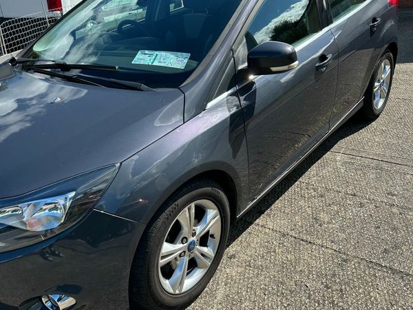 Ford Focus Hatchback, Diesel, 2013, Grey