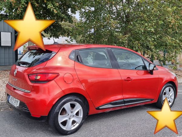 Renault Clio Hatchback, Petrol, 2014, Red